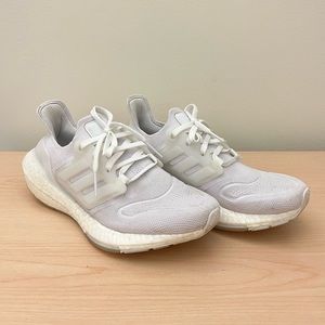 Adidas Ultraboost 22 Womens 6.5